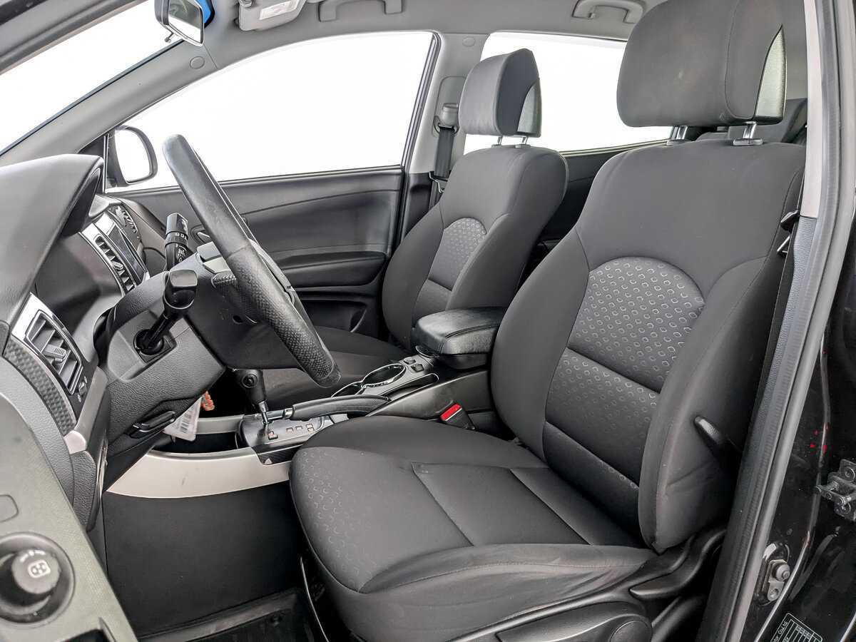 Б/У Сан-Ён Актион 2013 года. Фото: #19