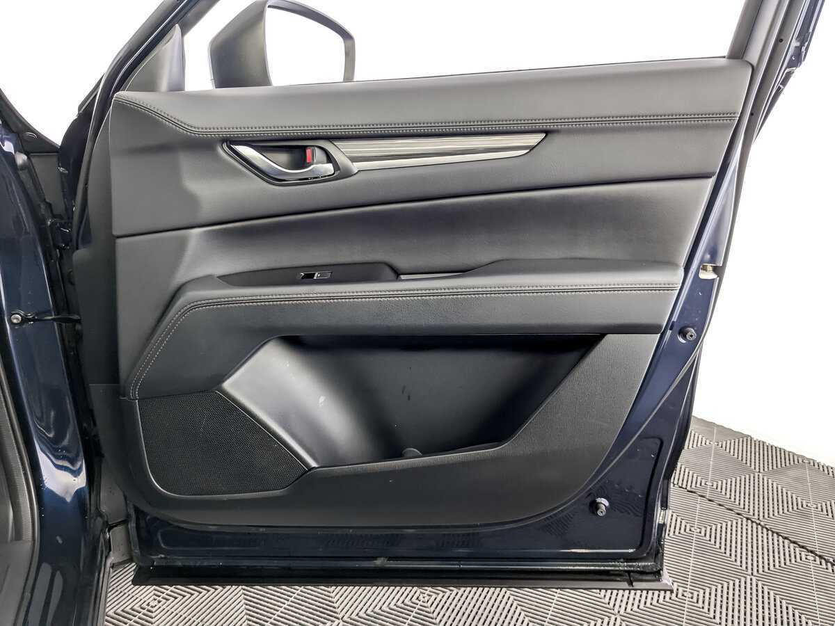 Б/У Мазда Ц-Икс-5 2020 года. Фото: #24