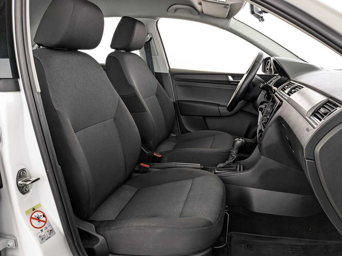 Б/У Шкода Рапид 2019 года. Фото: #19