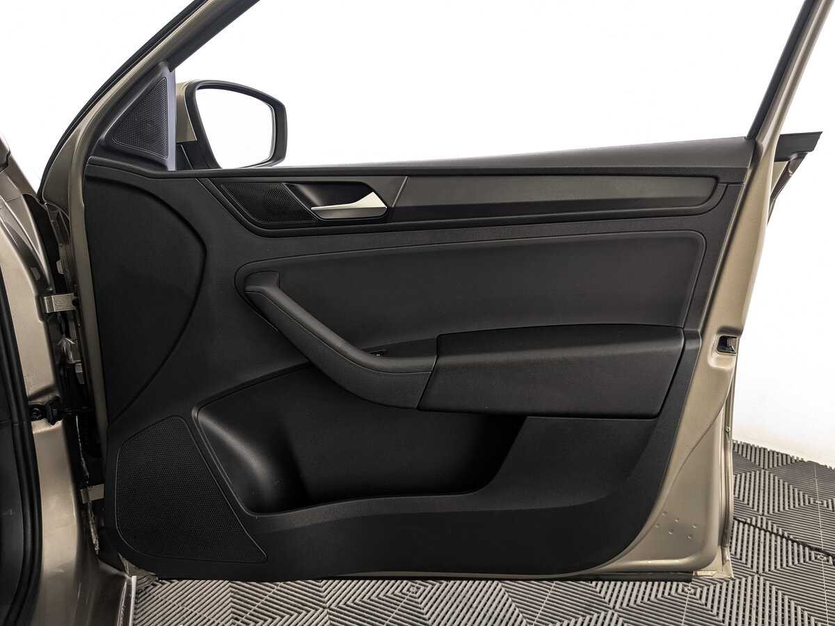 Б/У Фольксваген Поло 2020 года. Фото: #24