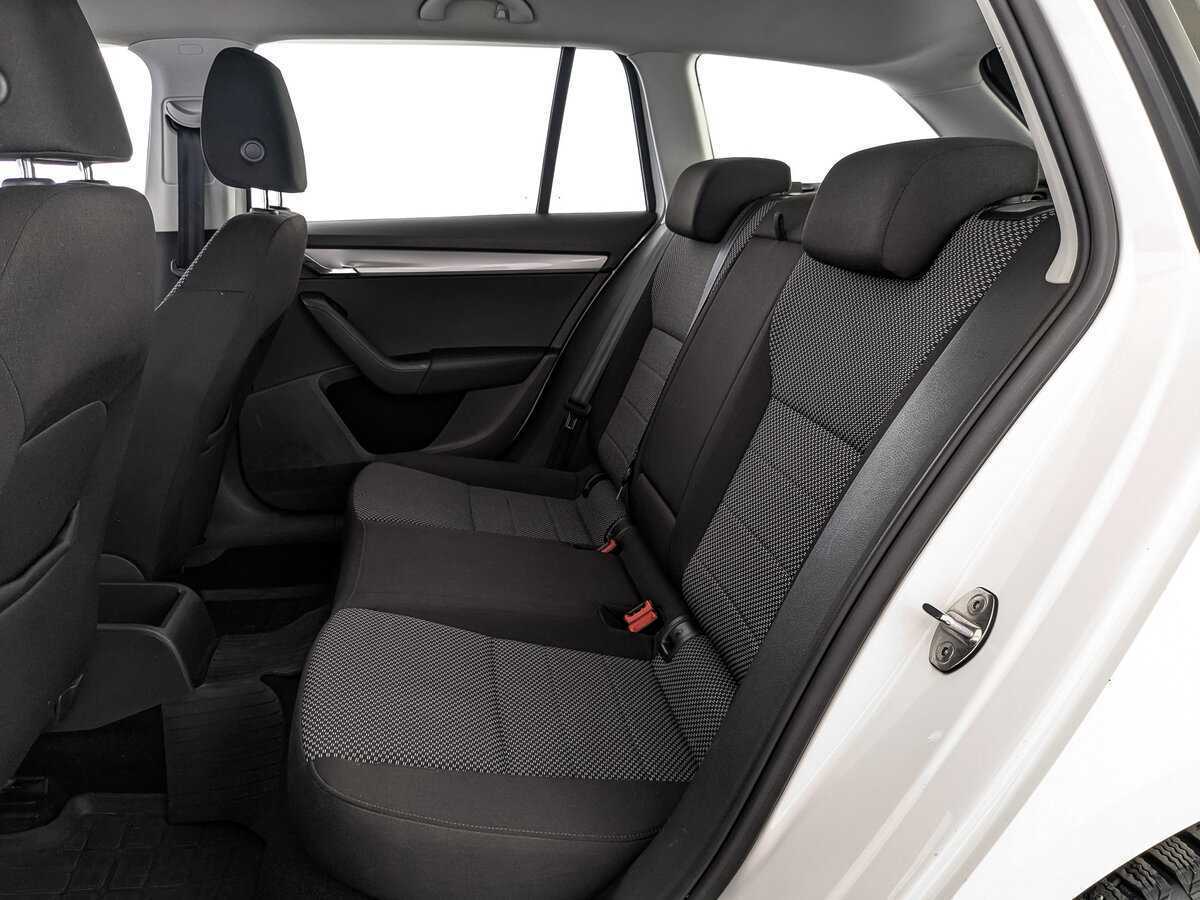 Б/У Шкода Октавия 2016 года. Фото: #17