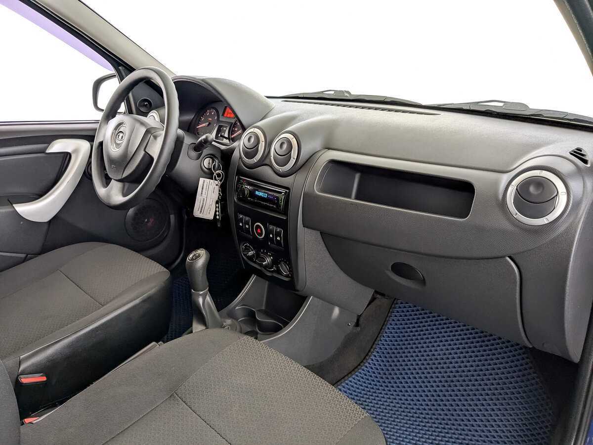 Б/У Лада (ВАЗ) Ларгус 2013 года. Фото: #10