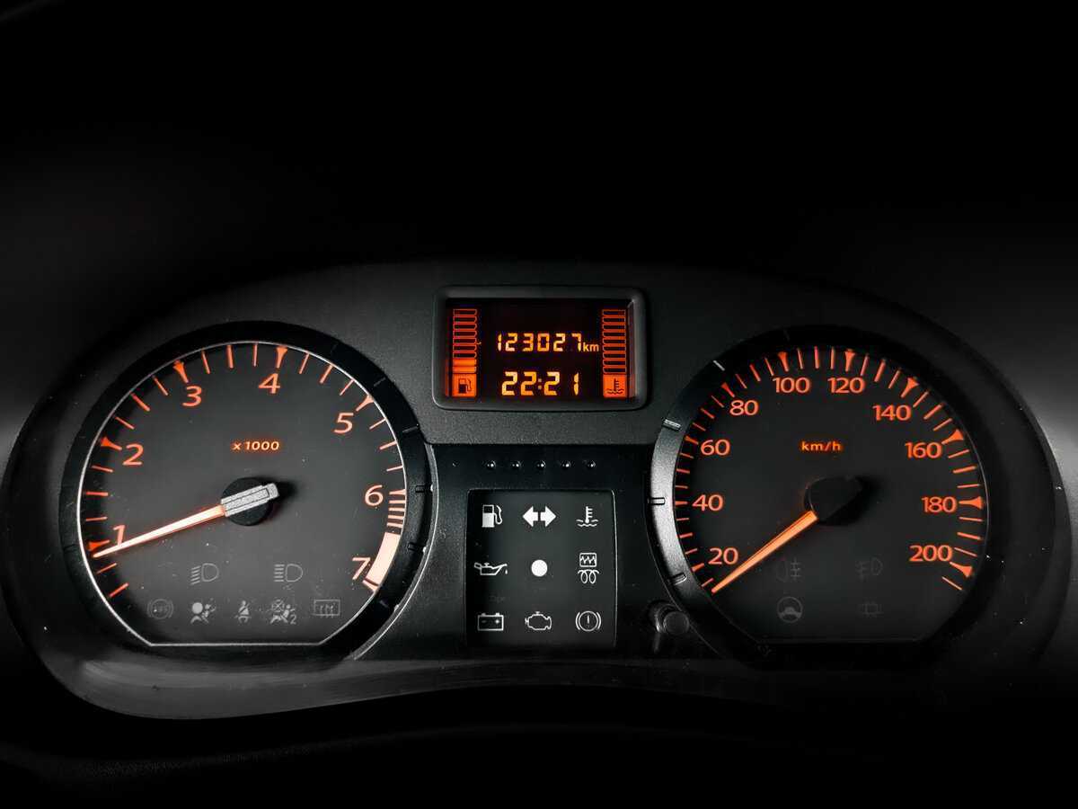 Б/У Лада (ВАЗ) Ларгус 2013 года. Фото: #12