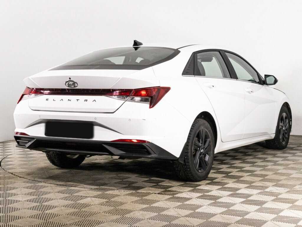 Б/У Хендай Елантра 2021 года. Фото: #4