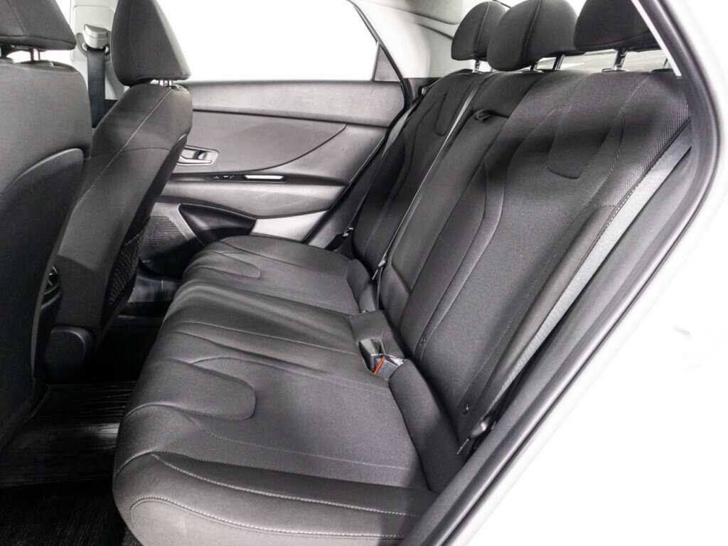 Б/У Хендай Елантра 2021 года. Фото: #9