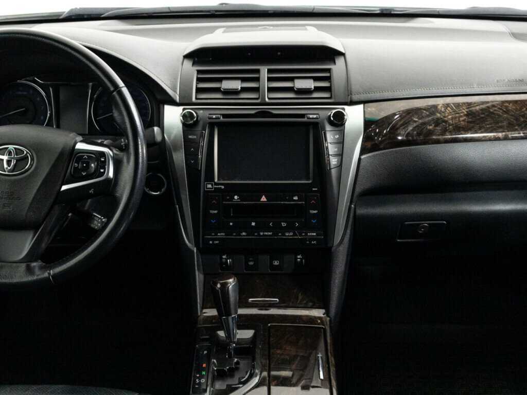 Toyota Camry 2015 года с пробегом. Фото: #13