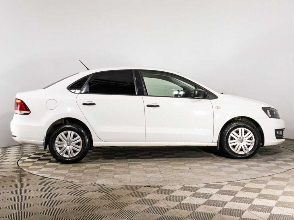 Б/У Фольксваген Поло 2016 года. Фото: #3