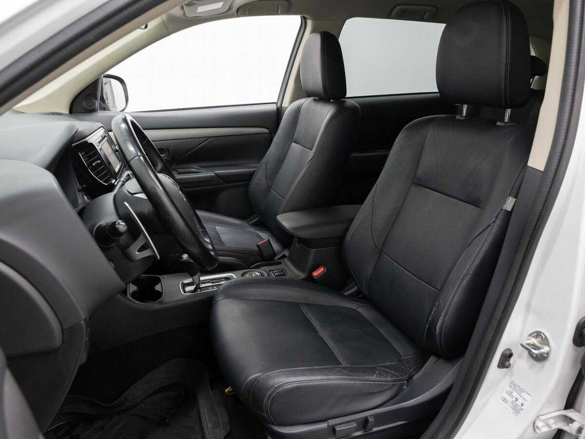 Mitsubishi Outlander 2012 года с пробегом. Фото: #8