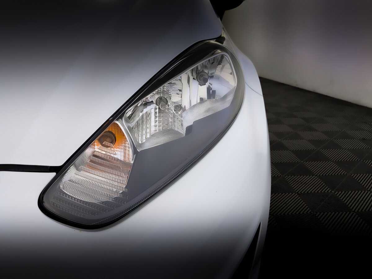 Б/У Форд Фиеста 2017 года. Фото: #16