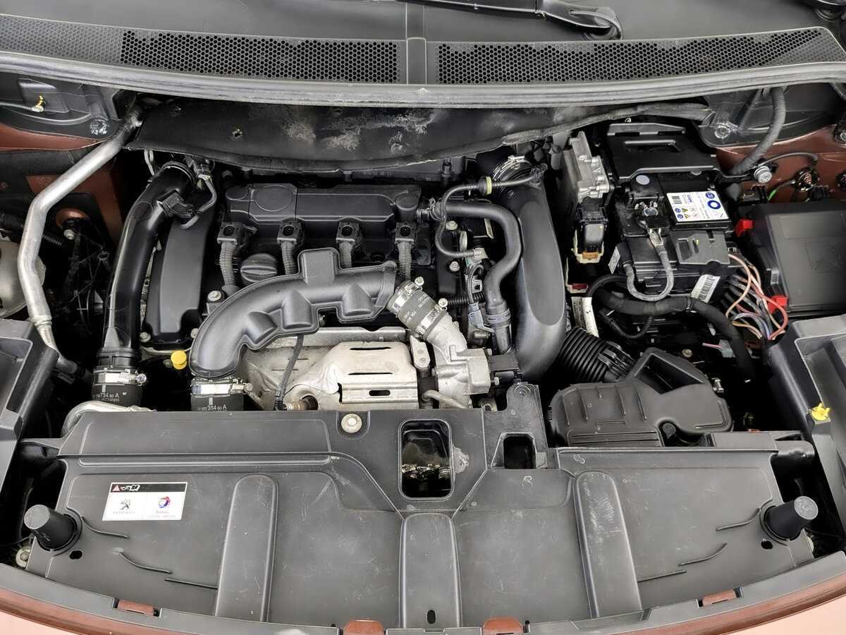 Б/У Пежо 3008 2017 года. Фото: #8