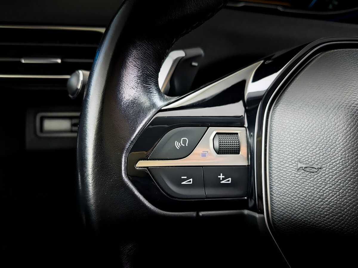 Б/У Пежо 3008 2017 года. Фото: #26