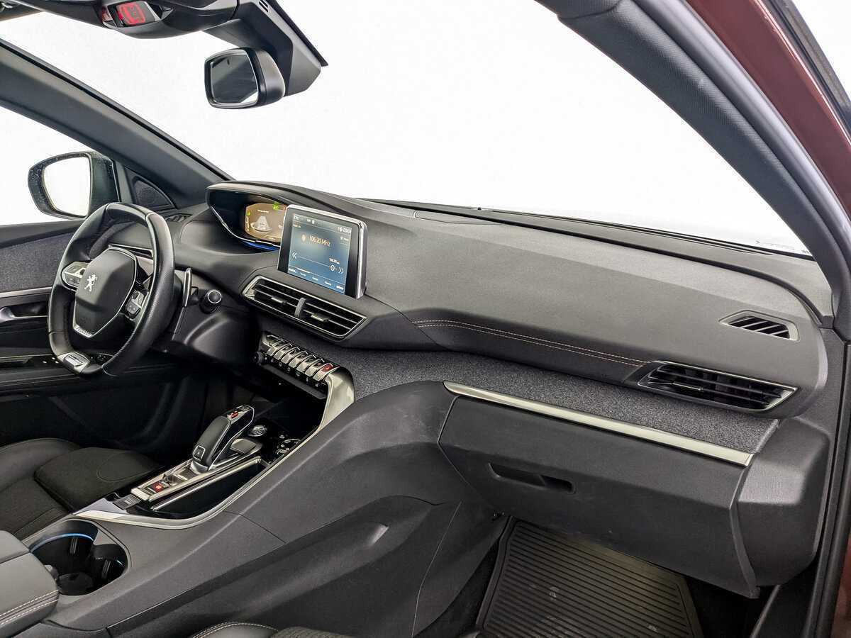 Б/У Пежо 3008 2019 года. Фото: #10