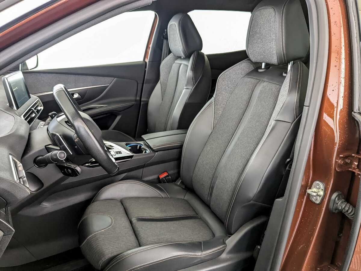 Б/У Пежо 3008 2019 года. Фото: #17