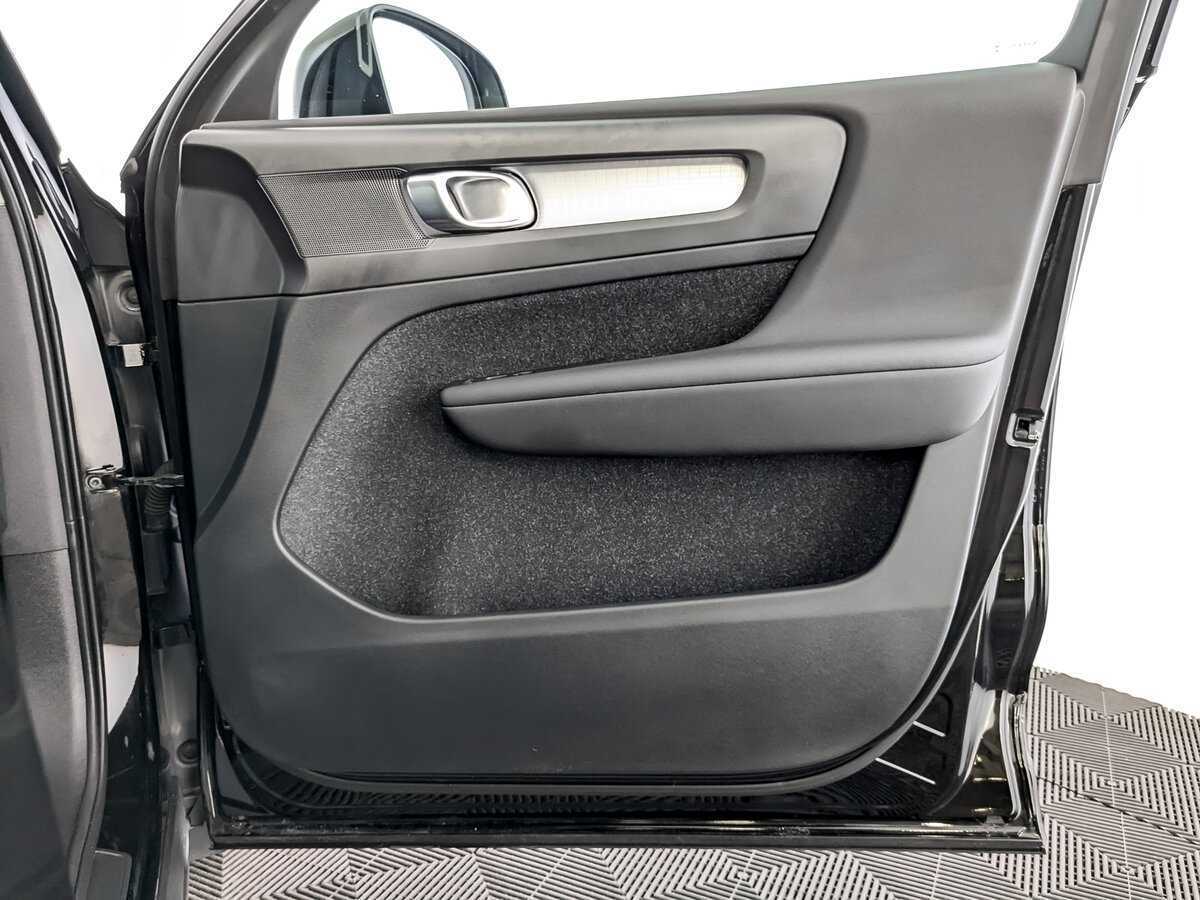 Volvo XC40 2019 года с пробегом. Фото: #23