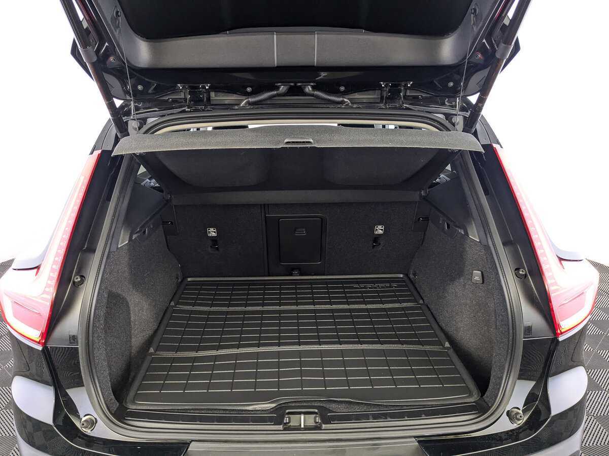 Volvo XC40 2021 года с пробегом. Фото: #9