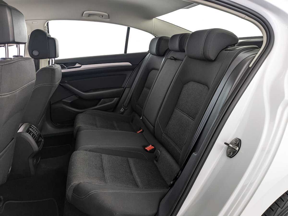 Б/У Фольксваген Пассат 2019 года. Фото: #14