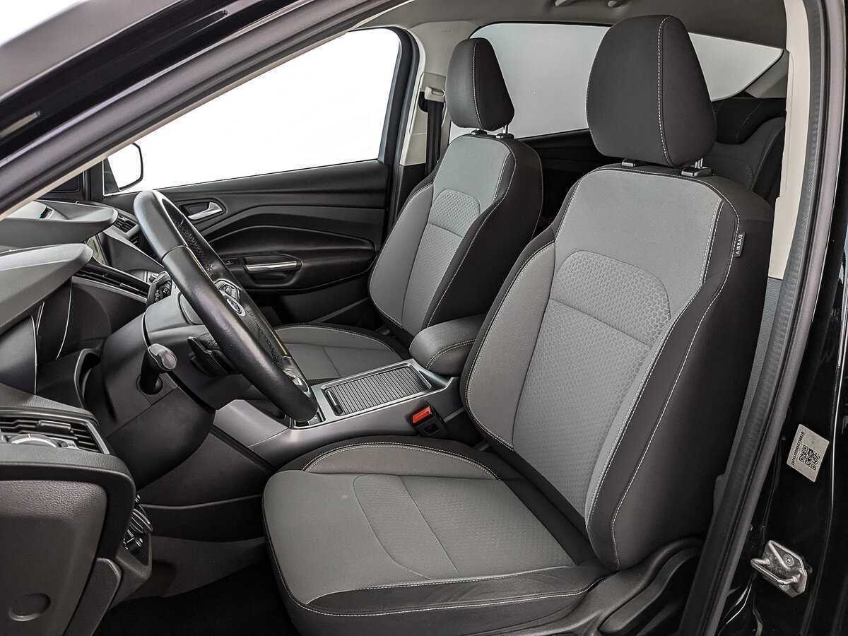 Б/У Форд Куга 2016 года. Фото: #19