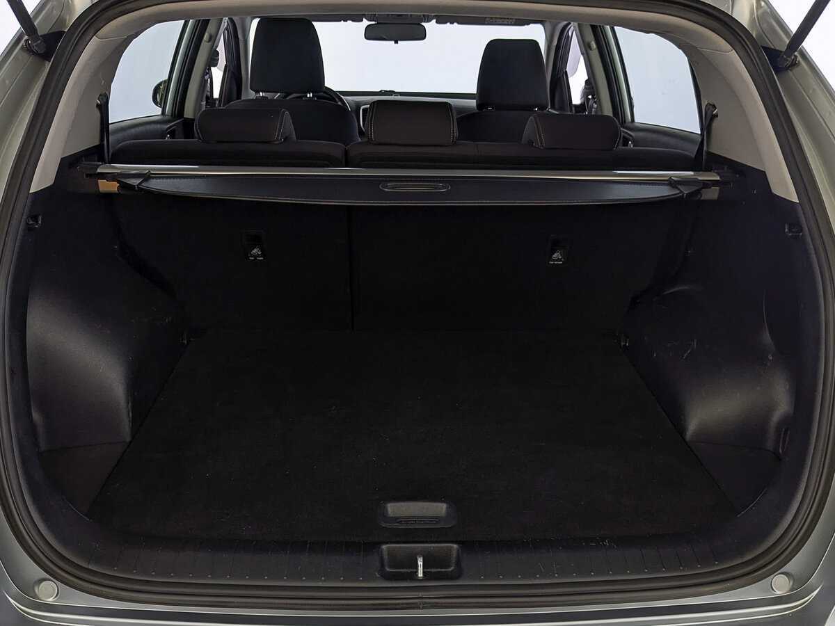 Б/У Киа Спортейдж 2019 года. Фото: #9