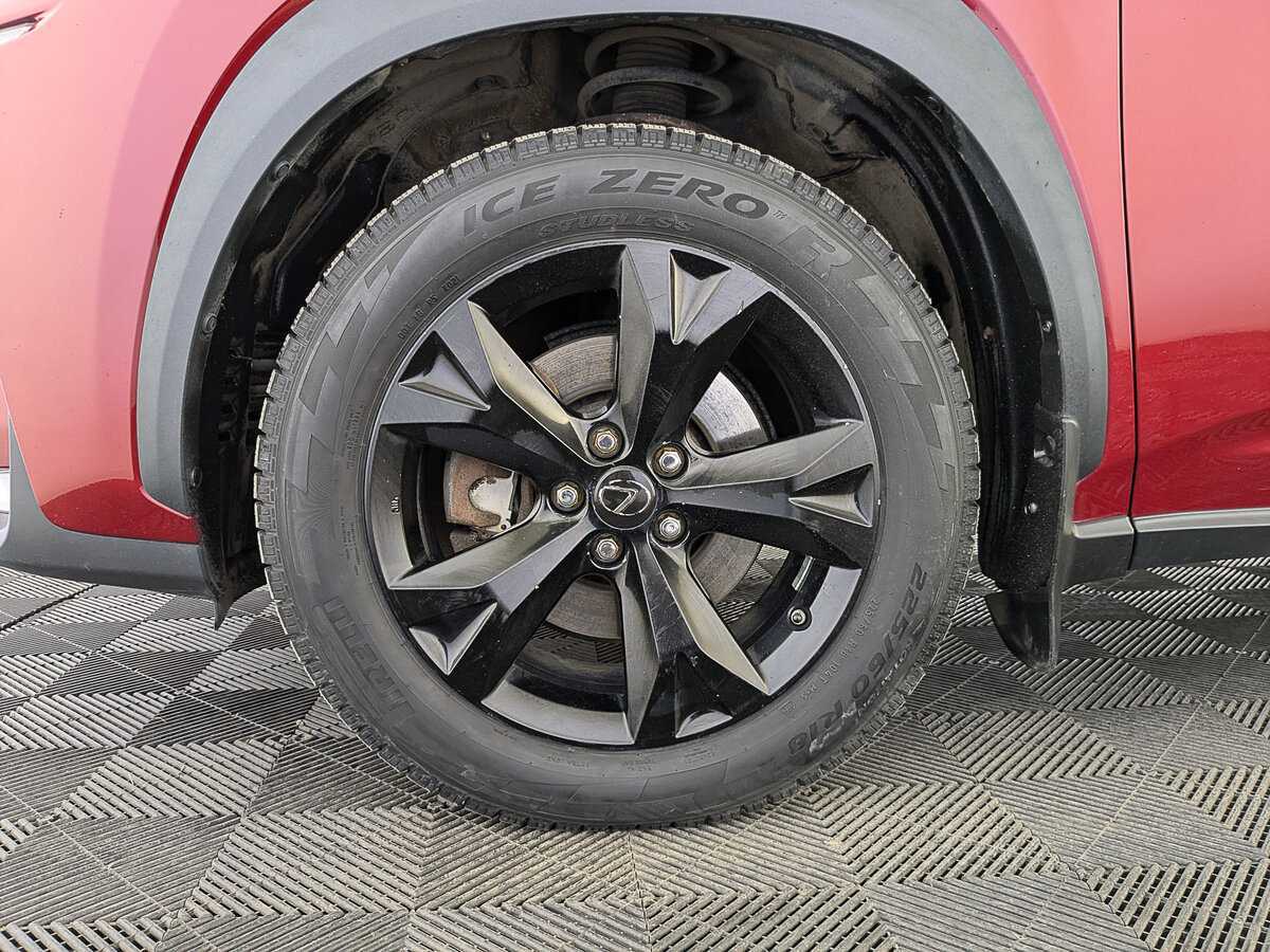 Lexus NX 2017 года с пробегом. Фото: #11