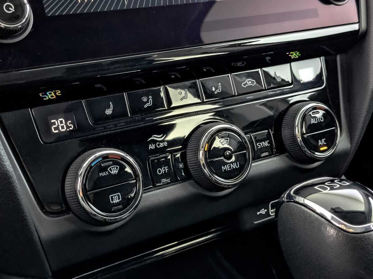 Б/У Шкода Октавия 2020 года. Фото: #22