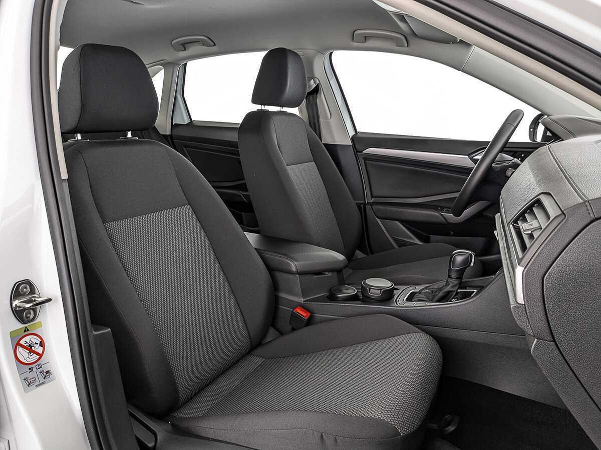 Б/У Фольксваген Джетта 2020 года. Фото: #21