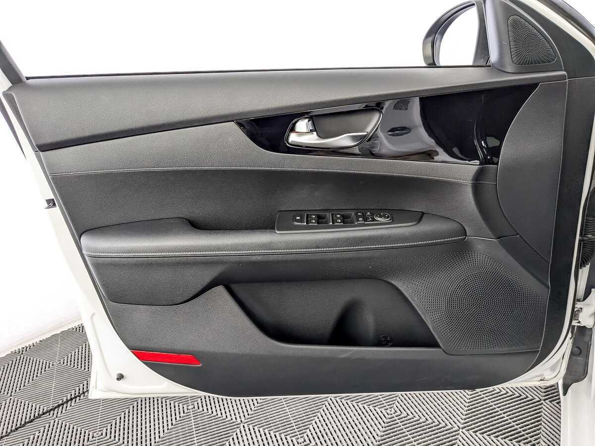 Б/У Киа Церато 2021 года. Фото: #18