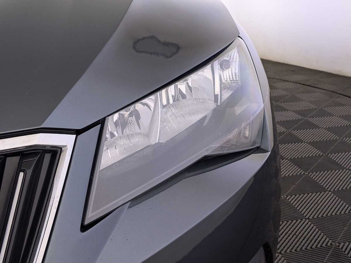 Б/У Шкода Суперб 2019 года. Фото: #10