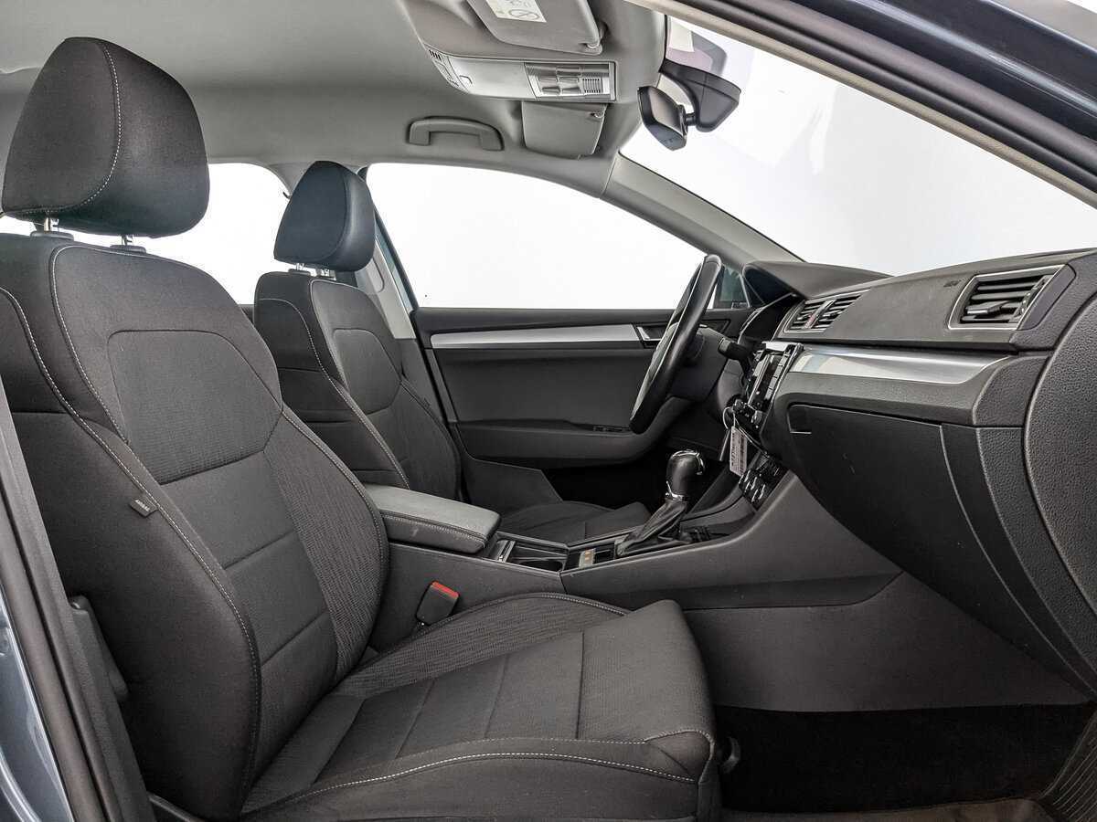 Б/У Шкода Суперб 2019 года. Фото: #22