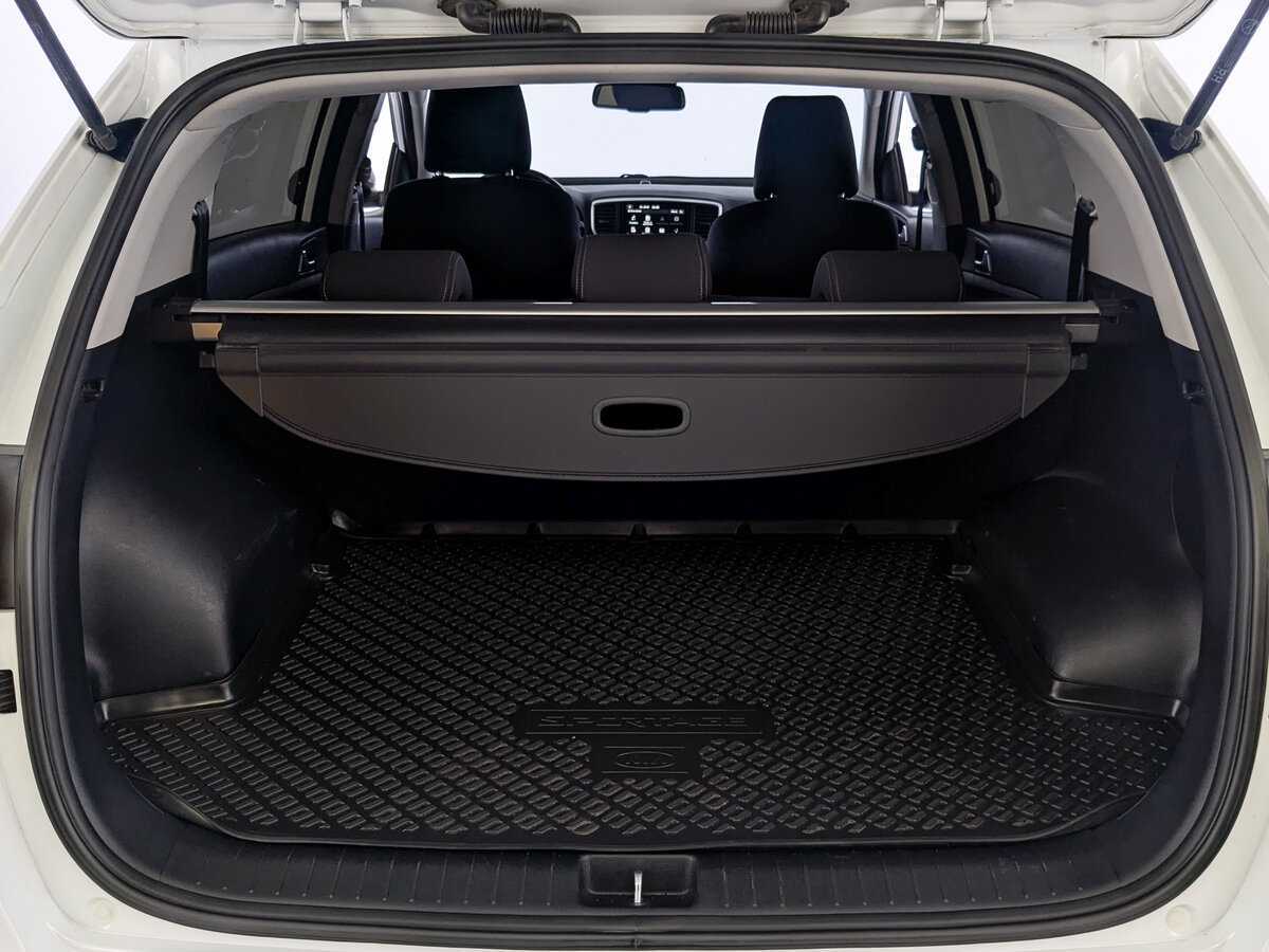 Б/У Киа Спортейдж 2020 года. Фото: #9