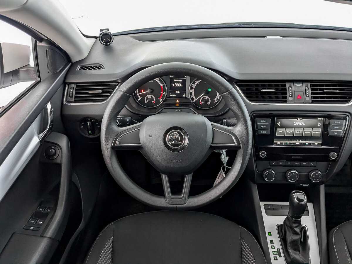 Б/У Шкода Октавия 2019 года. Фото: #20