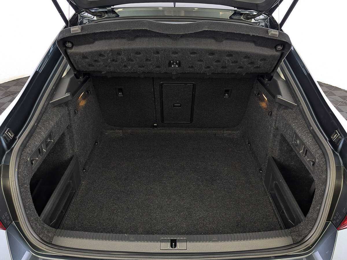 Б/У Шкода Суперб 2019 года. Фото: #9