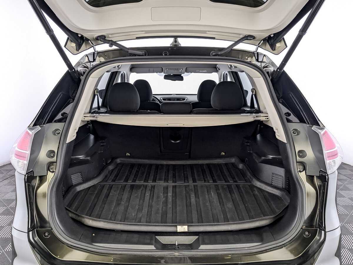 Б/У Ниссан Икс-Трейл 2017 года. Фото: #7