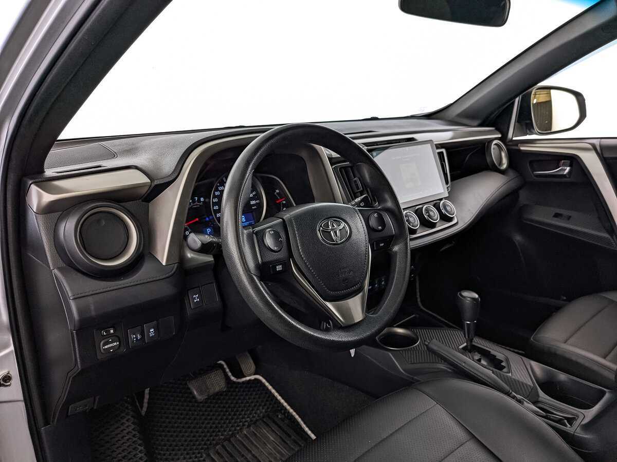 Б/У Тойота Рав4 2014 года. Фото: #14