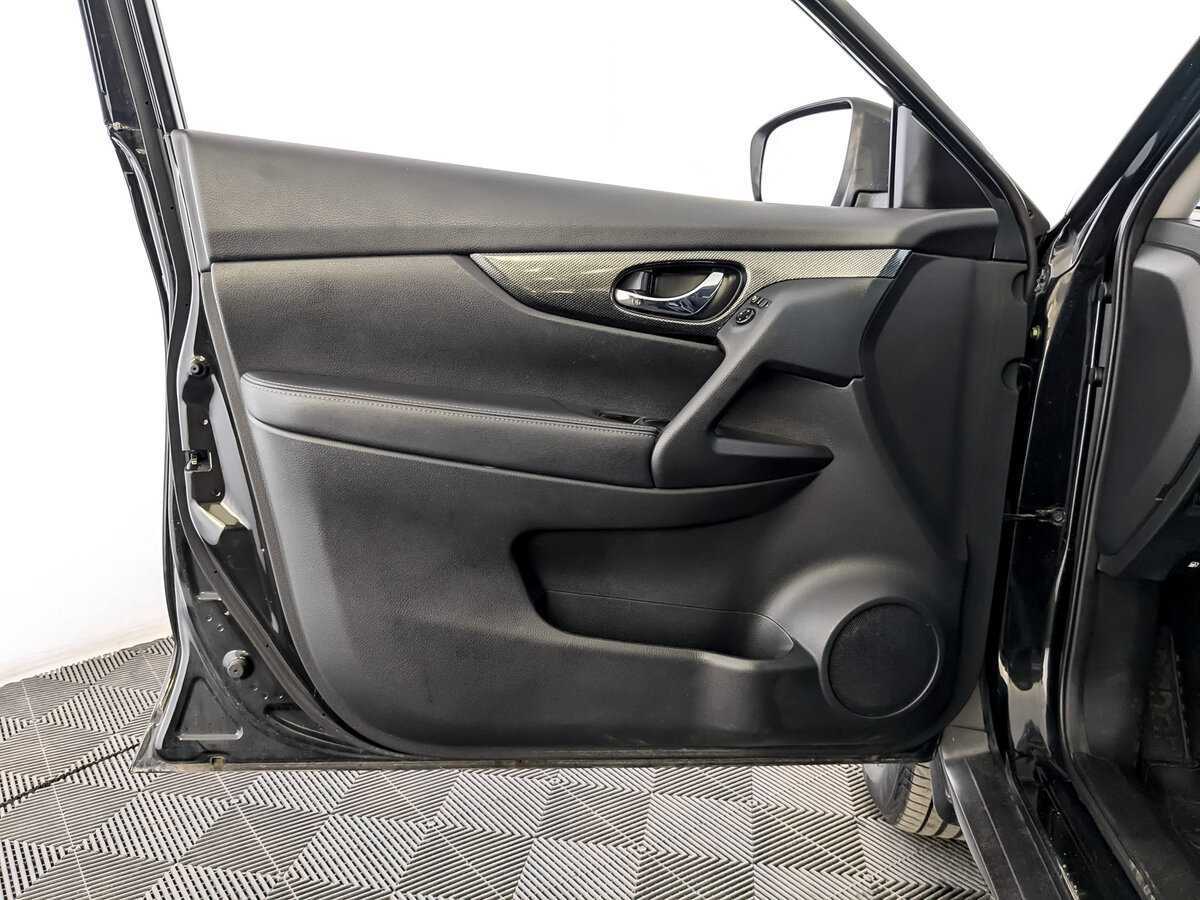 Б/У Ниссан Икс-Трейл 2017 года. Фото: #18