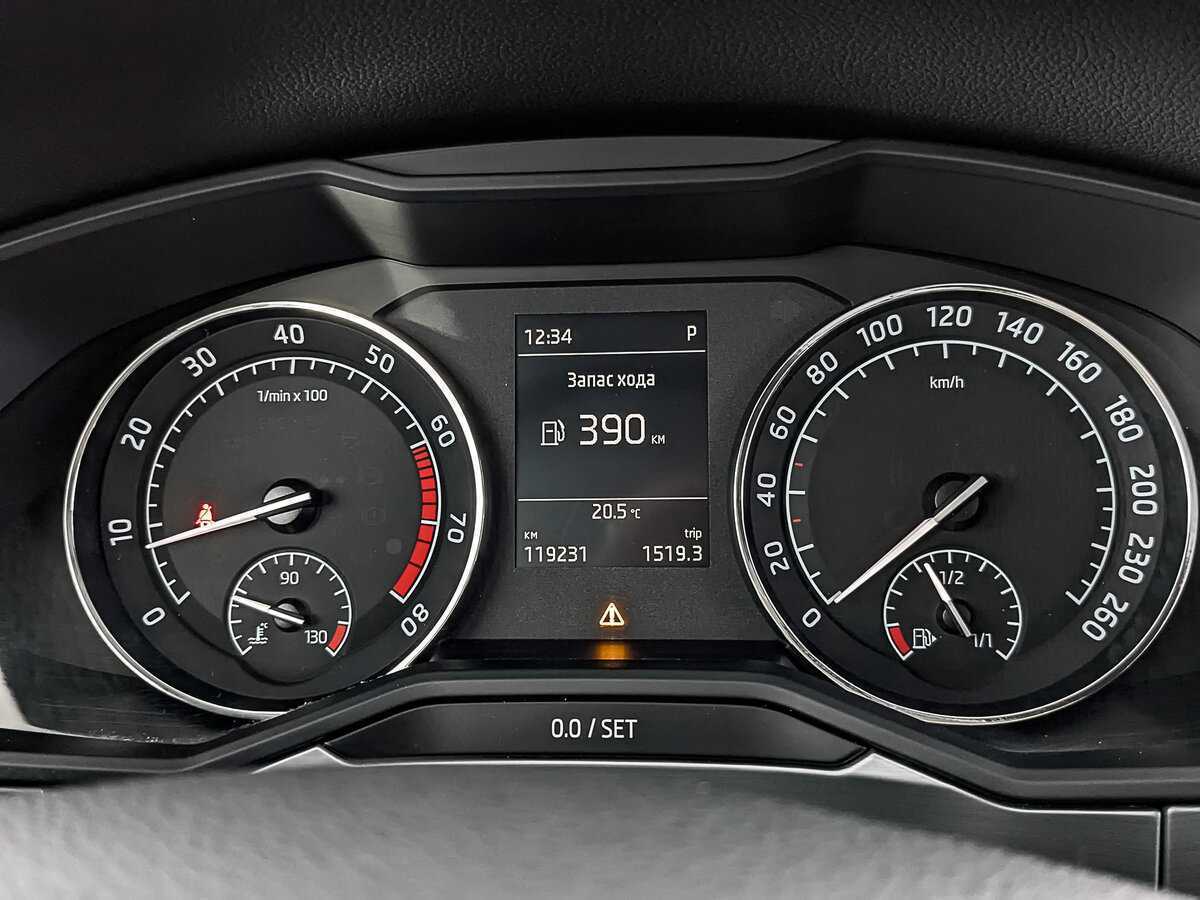 Б/У Шкода Суперб 2017 года. Фото: #12