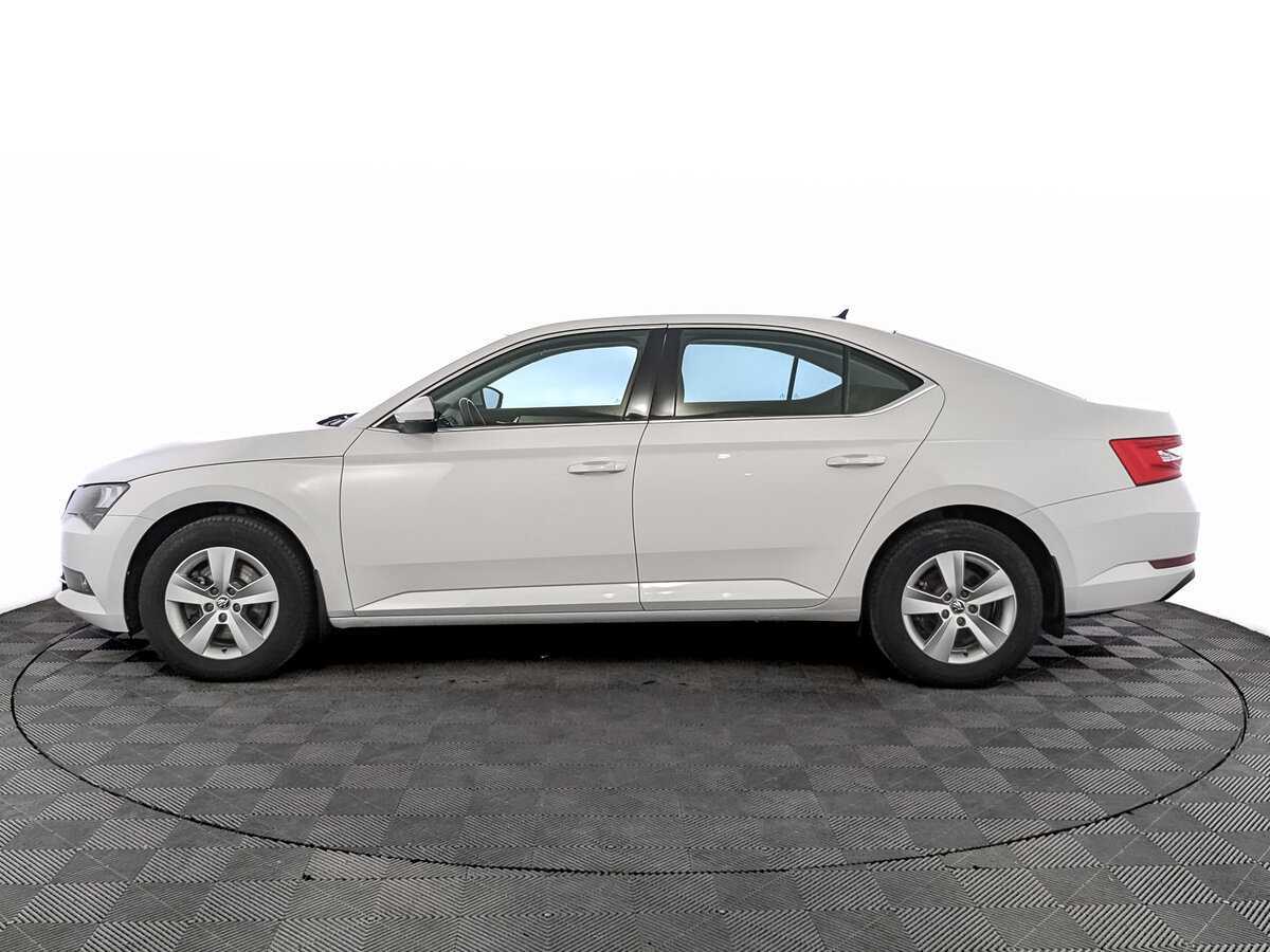 Б/У Шкода Суперб 2018 года. Фото: #7