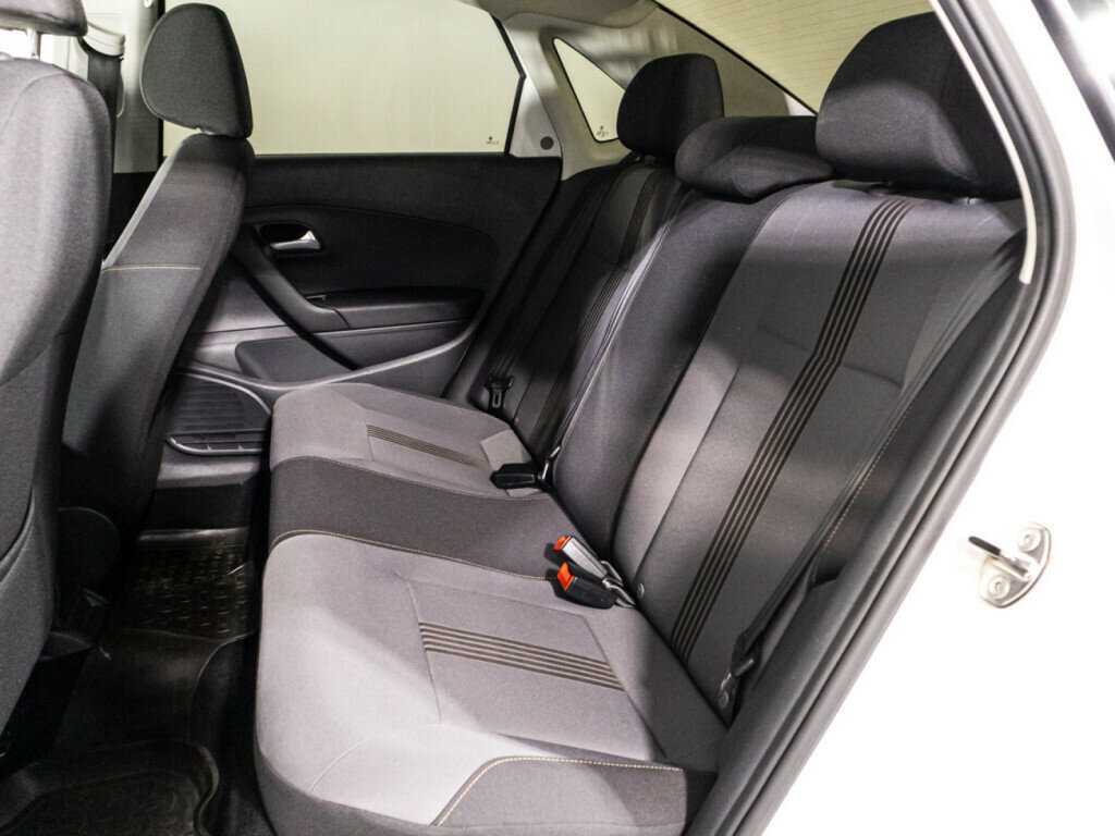 Б/У Фольксваген Поло 2016 года. Фото: #9