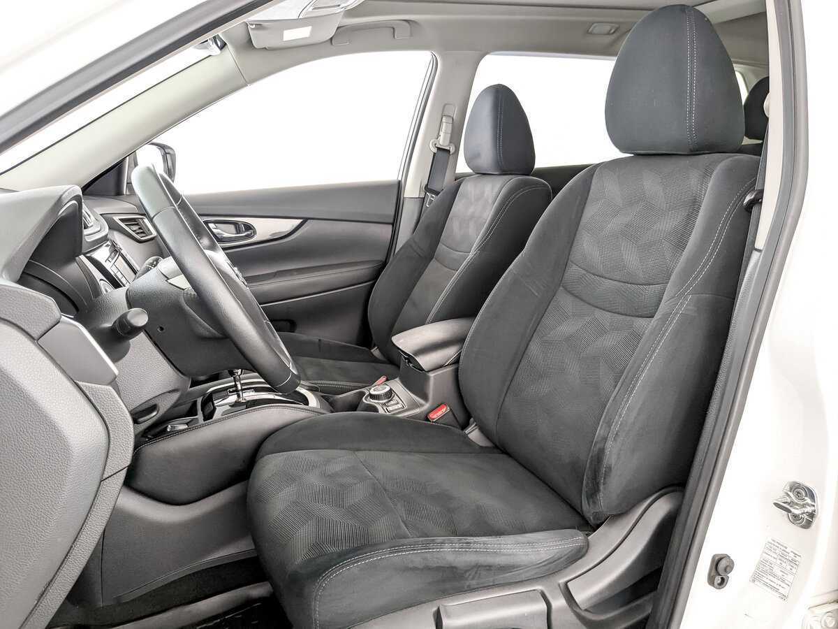 Б/У Ниссан Икс-Трейл 2016 года. Фото: #19