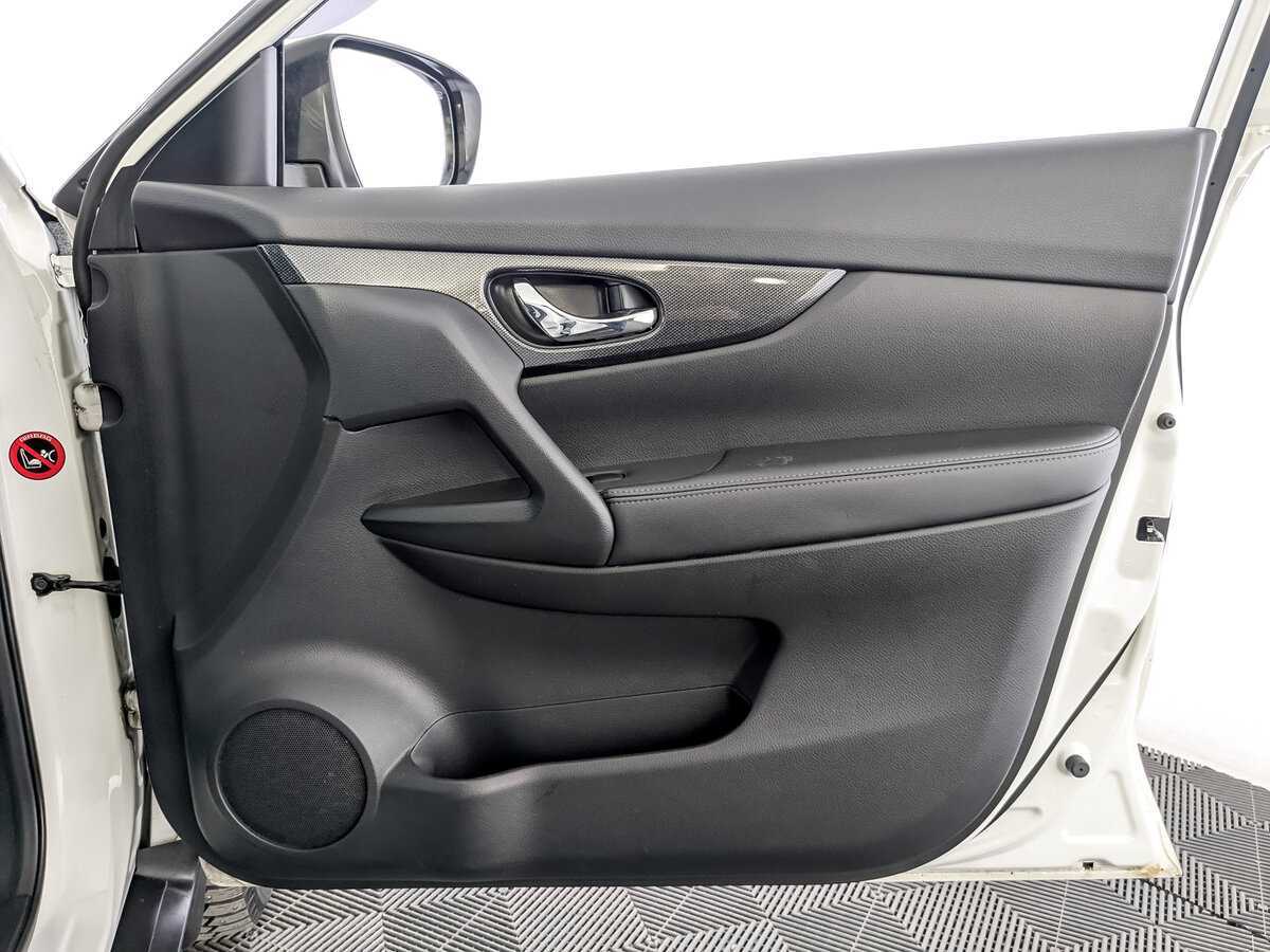 Б/У Ниссан Икс-Трейл 2016 года. Фото: #23