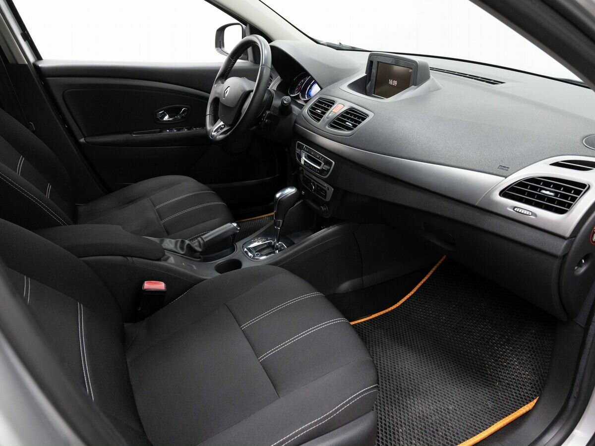 Б/У Рено Флюенс 2013 года. Фото: #11