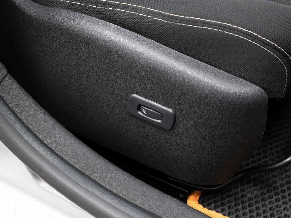 Б/У Рено Флюенс 2013 года. Фото: #13