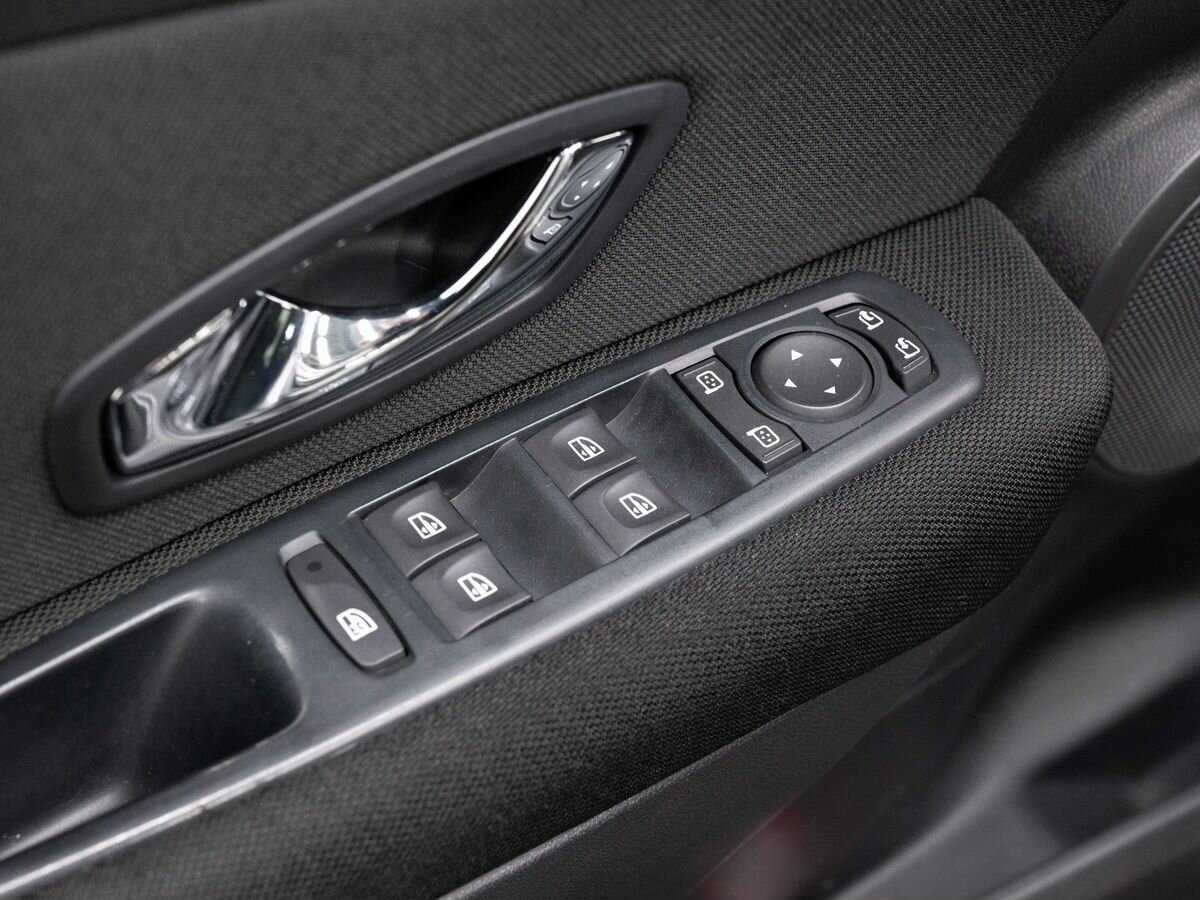 Б/У Рено Флюенс 2013 года. Фото: #17