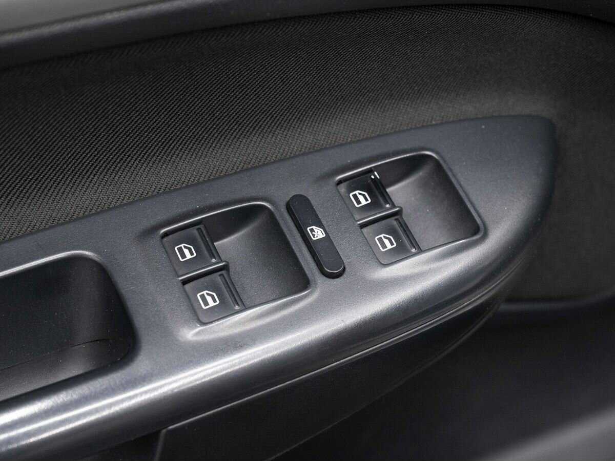 Б/У Шкода Октавия 2012 года. Фото: #17