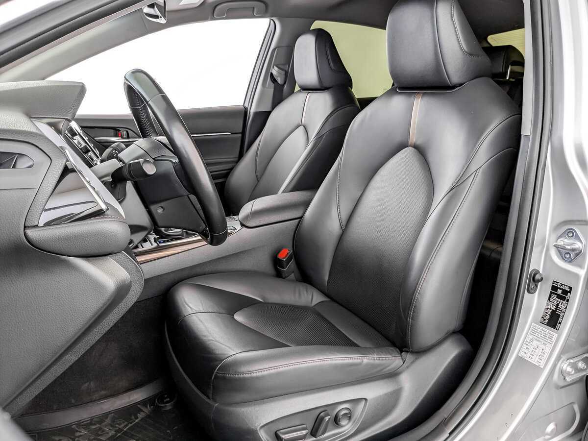 Toyota Camry 2019 года с пробегом. Фото: #16