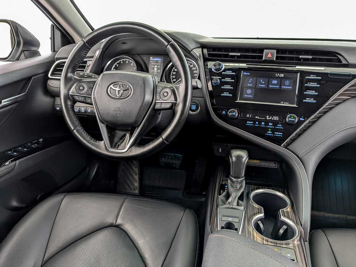 Toyota Camry 2019 года с пробегом. Фото: #24