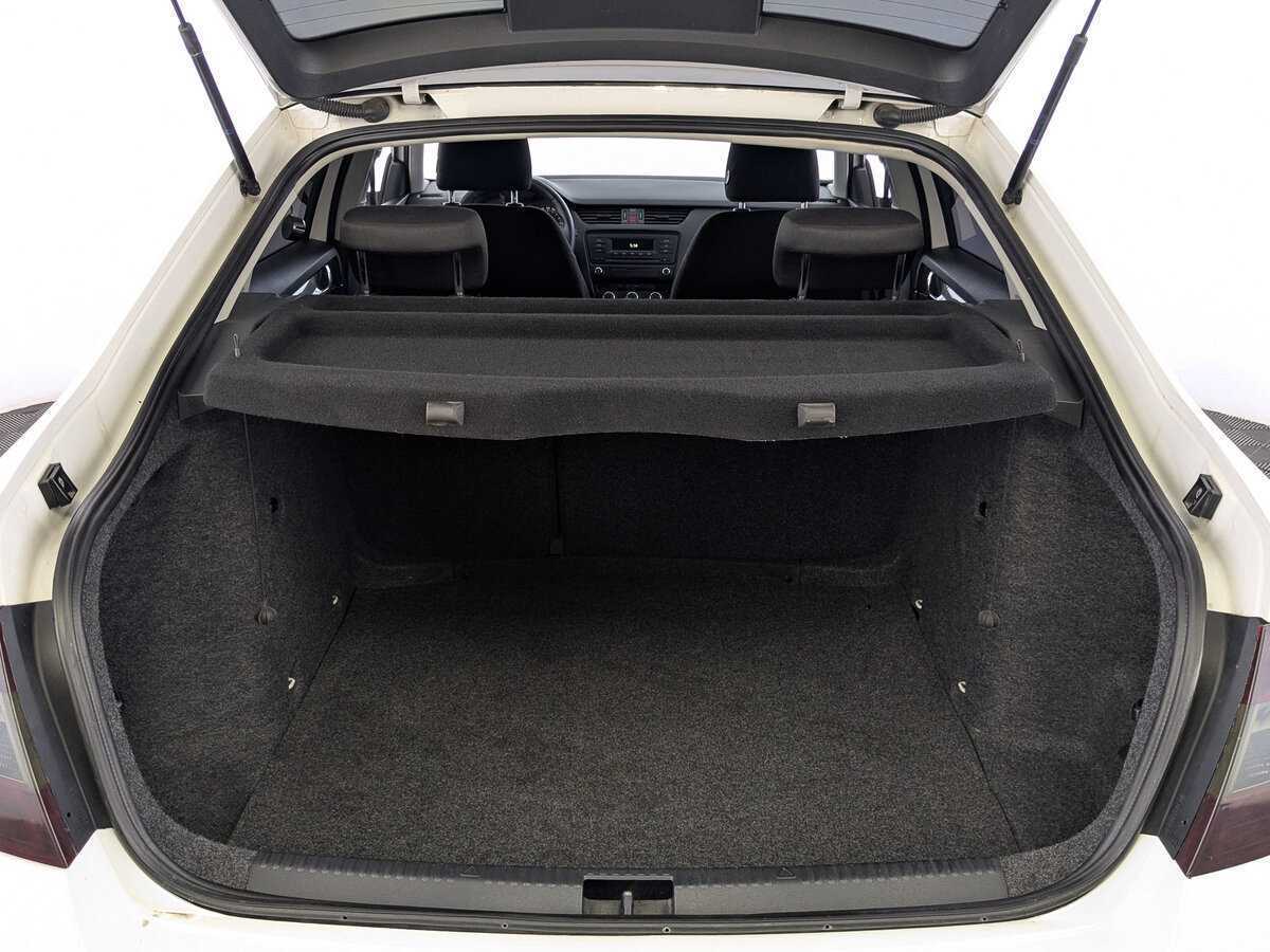 Б/У Шкода Октавия 2014 года. Фото: #9