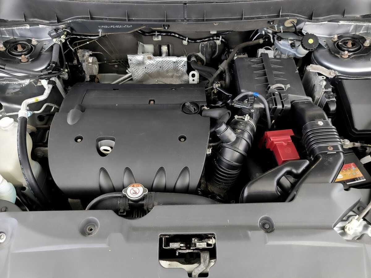 Б/У Пежо 4008 2014 года. Фото: #8