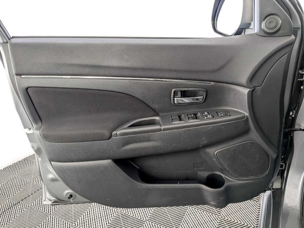 Б/У Пежо 4008 2014 года. Фото: #18