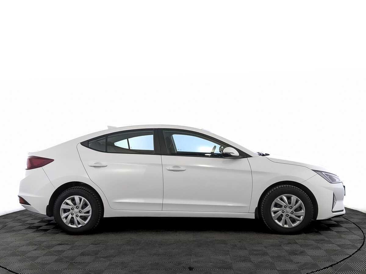 Б/У Хендай Елантра 2019 года. Фото: #3