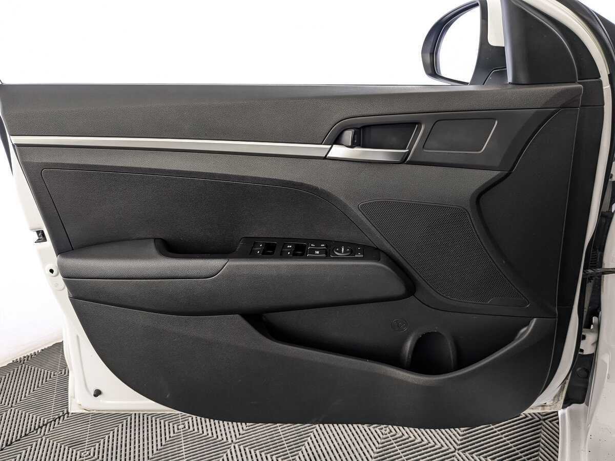 Б/У Хендай Елантра 2019 года. Фото: #16